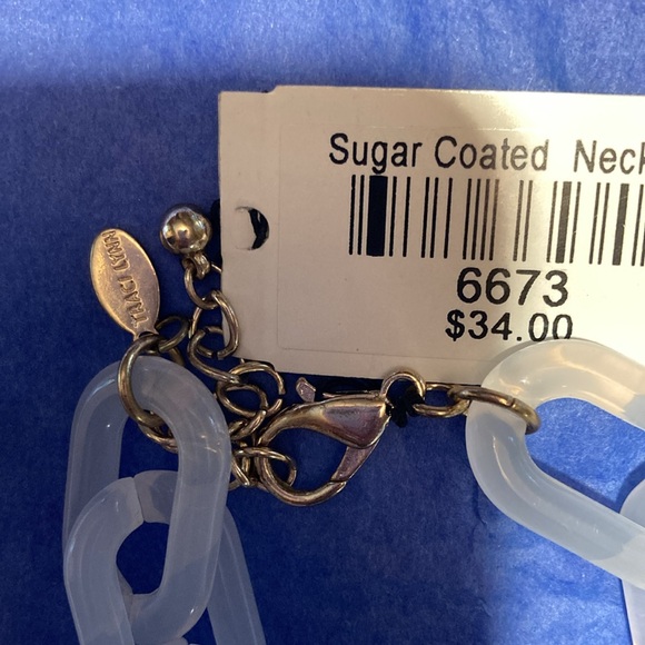 Necklace. NWT. Chunky 11” double necklace, thick plastic links with strong clasp - Picture 11 of 12